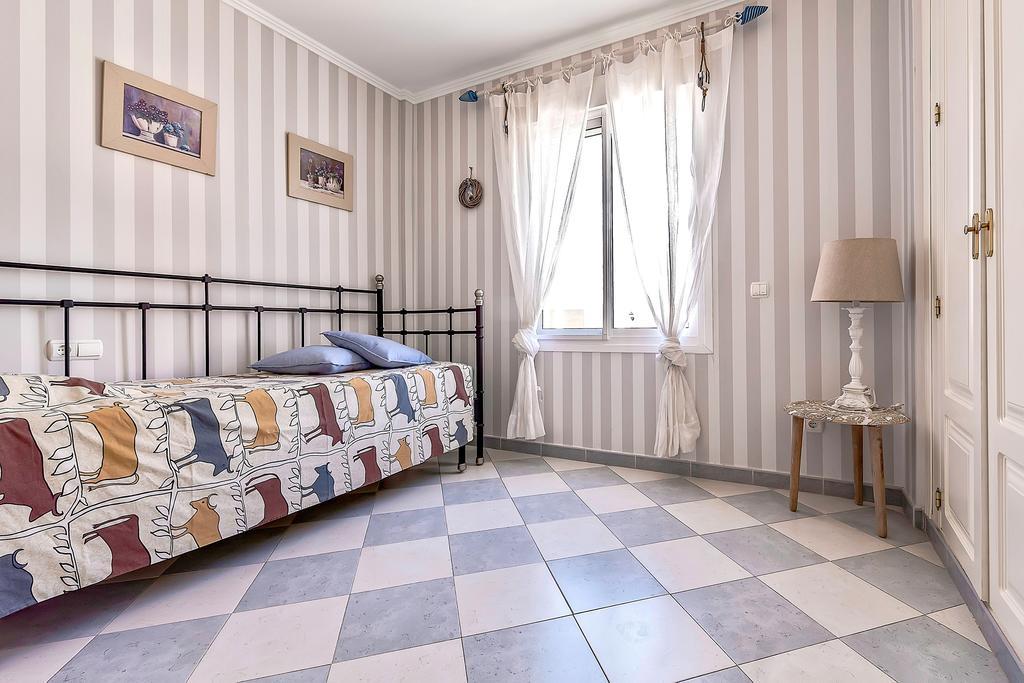 Villa In Los Cristianos ลอส กริสเตียนอส ภายนอก รูปภาพ