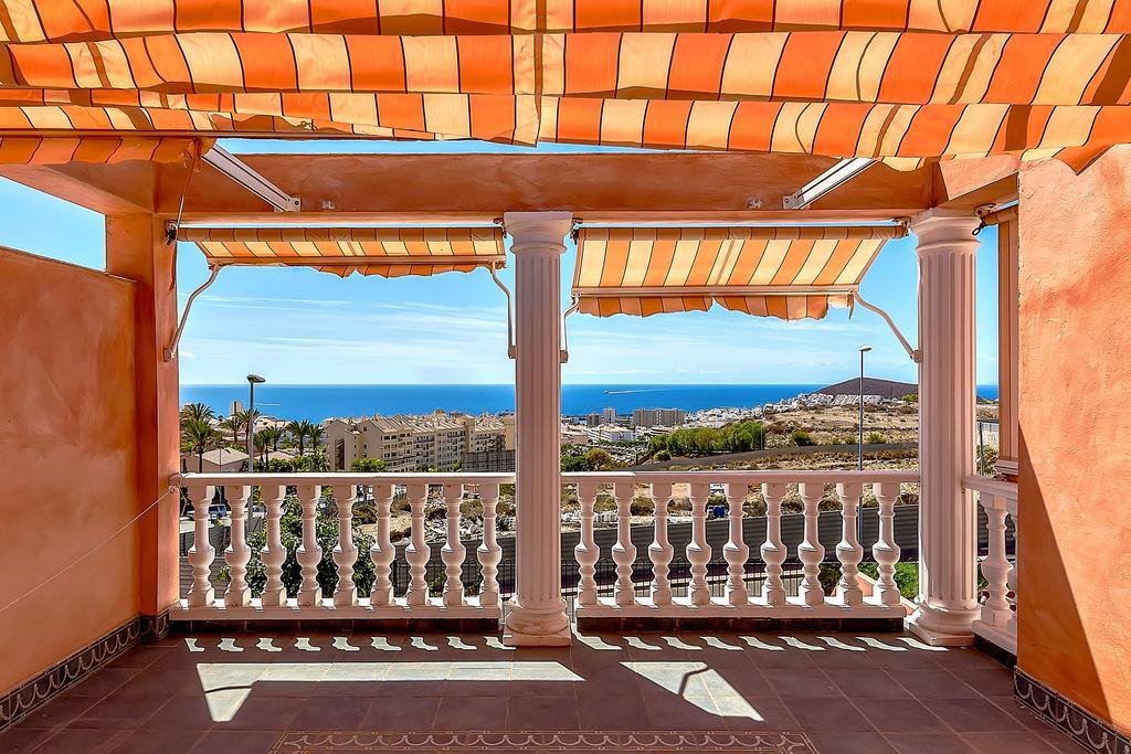 Villa In Los Cristianos ลอส กริสเตียนอส ภายนอก รูปภาพ
