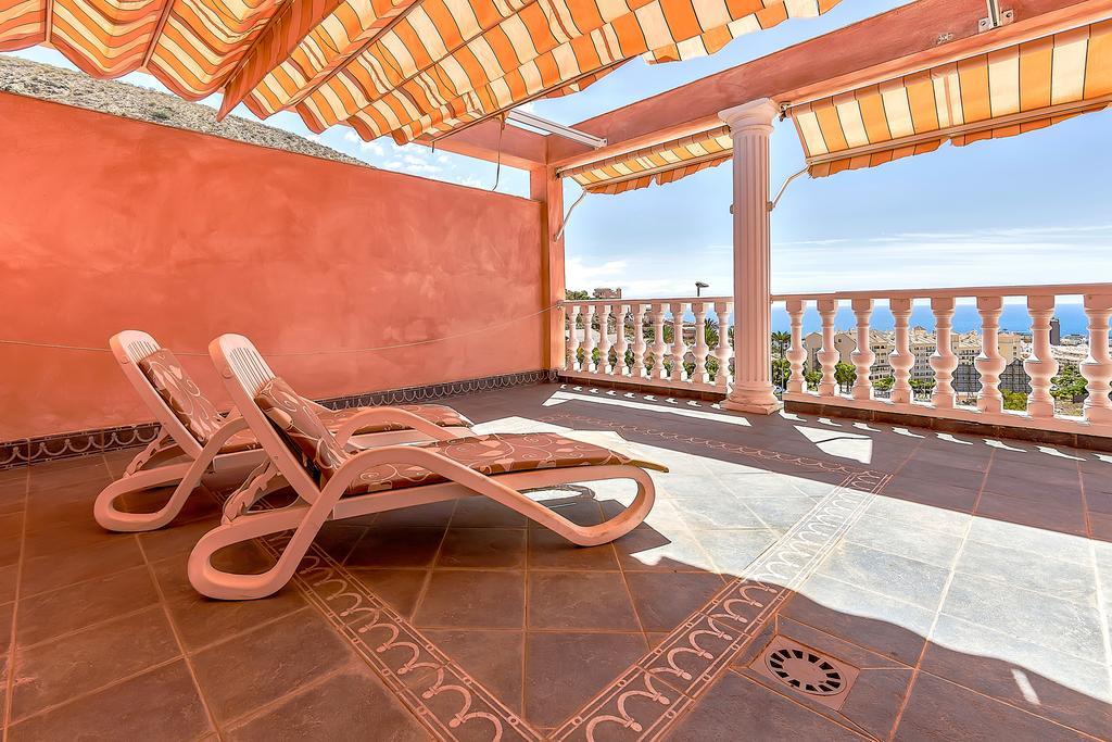 Villa In Los Cristianos ลอส กริสเตียนอส ภายนอก รูปภาพ