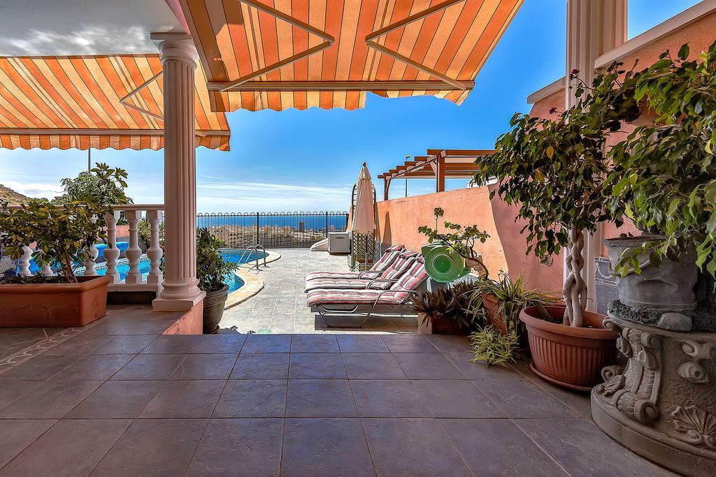 Villa In Los Cristianos ลอส กริสเตียนอส ภายนอก รูปภาพ